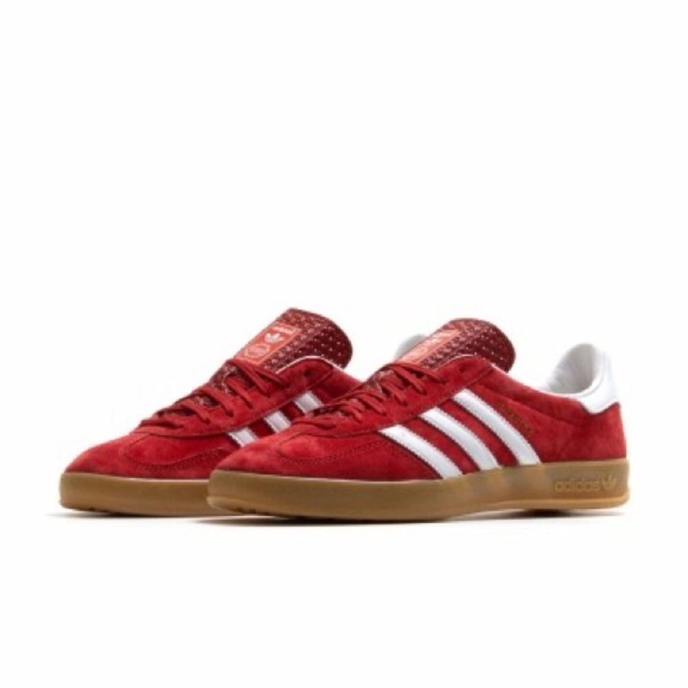 adidas gazelle scarlet cloud white